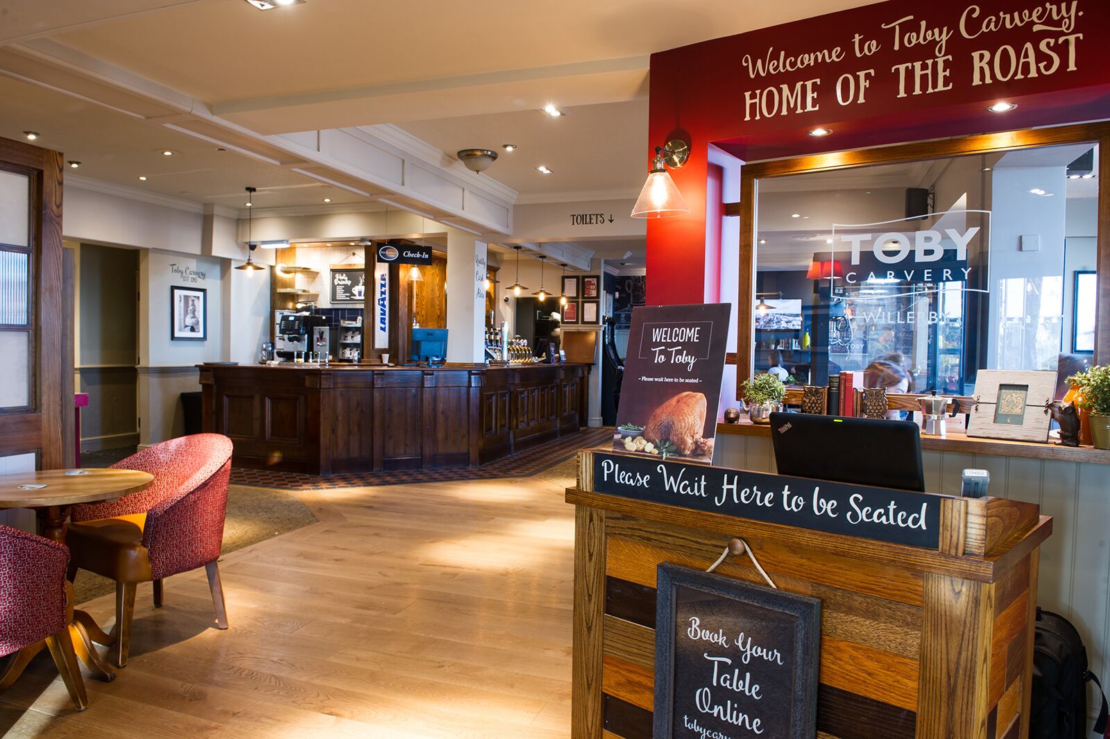 Photograph of interior of Toby Carvery Willerby Village